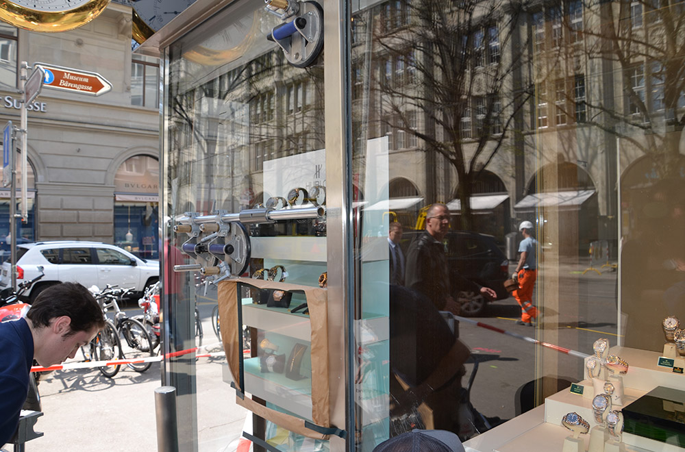 vetrox, glaskratzer, glaskratzer entfernen, glaskratzerentfernung, scratching, graffiti, glass doc, glassanierung, verkratztes glas